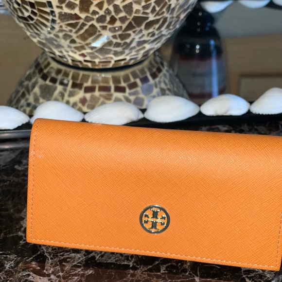 NWT Tory Burch, women sunglasses with case - Picture 3 of 9